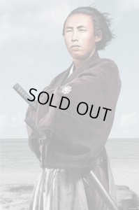 画像1: ★31%off★1000ピースジグソーパズル 坂本龍馬 -イラストレーション-  キューティーズ 1000-010 (50×75cm) (1)