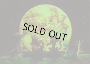 <蓄光時イメージ>※撮影にブラックライトを使用しています。 <br>