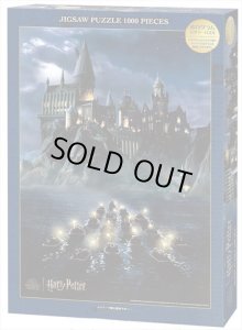画像1: ★31％off★1000ピースジグソーパズル ホグワーツ魔法魔術学校へ…（ハリー・ポッター）〈ホログラムジグソー〉  テンヨー B-1000-822 (51×73.5cm) (1)